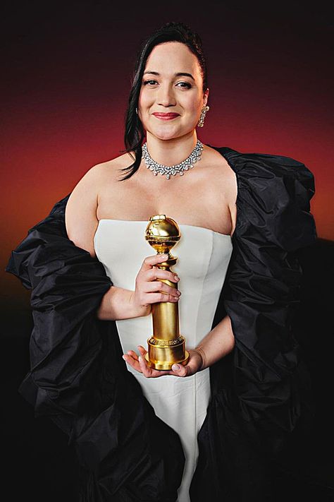 LILY GLADSTONE Winner of Best Performance by a Female Actor in a Motion Picture – Drama at the 2024 Golden Globe Awards Lily Gladstone, Golden Globe, Golden Globe Award, Golden Globes, Motion Picture, Red Carpet, Globe, Motion, Lily