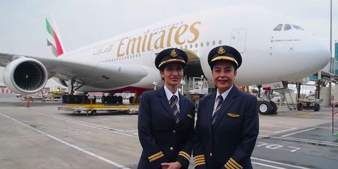 Pilots Quotes Aviation, Emirates Airbus, Emirates A380, Female Pilots, Emirates Flights, Aviation Careers, Commercial Plane, Fly Emirates, Emirates Airline