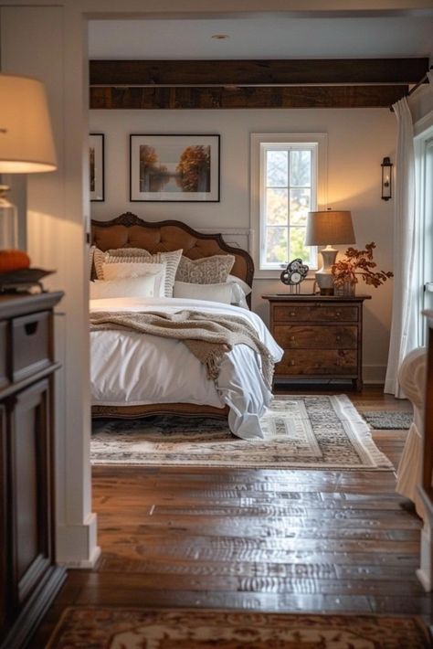 Cozy Guest Bedroom Ideas, Main Bedroom Ideas, Bedroom Painting Ideas, Housing Interior, Cozy Farmhouse Bedroom, Fall Bedroom Ideas, Farmhouse Restoration, Guest Bedroom Ideas, Bedroom Ideas On A Budget