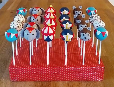 Carnival Theme Cake Pops, Circus Theme Cake Pops, Circus Desserts, Carnival Cake Pops, Circus Cake Ideas, Circus Cake Pops, Carnival Themed Cakes, Carnival Birthday Theme, Circus Birthday Cake