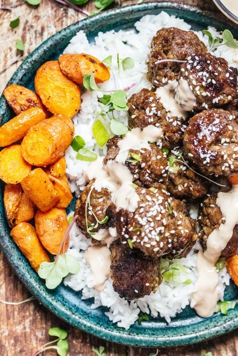 Hello Fresh Beef Bulgogi Meatballs, Bulgogi Meatballs Hello Fresh, Hello Fresh Meatballs With Bulgogi Sauce, Hello Fresh Meatball Recipes, Bulgogi Meatballs Recipe, Hello Fresh Meatballs, Beef Bulgogi Meatballs, Bulgogi Meatballs, Oven Roast Beef