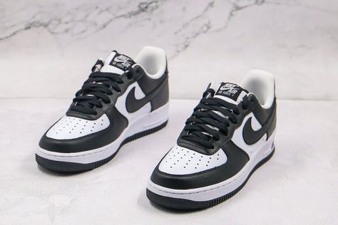 Black And White Af1 Outfit, White Af1 Outfit, Af1 Outfit, White Af1, Nike Air Force Ones, Slipper Shoes, Dream Shoes, Nike Air Force Sneaker, Nike Air Force