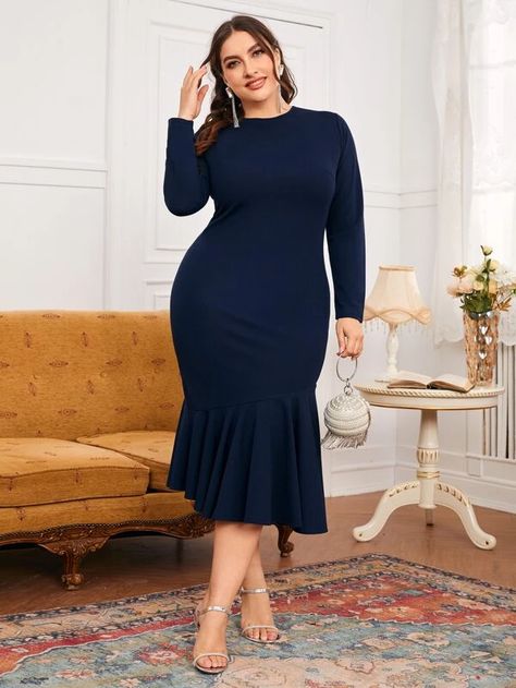 SHEIN Plus Ruffle Hem Bodycon Dress | SHEIN USA Dresses Curvy, Plus Size Midi Dress, Shein Plus Size, Princess Evening Dress, Modest Midi Dress, Striped Print Dresses, Curvy Dresses, Fall Plus Size, Ditsy Floral Dress