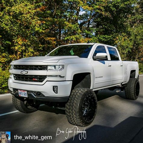 2017 Chevy Silverado 1500, Chevy Trucks Accessories, Chevy Silverado 2017, 2018 Chevy Silverado 1500, Chevy Trucks Older, 2018 Chevy Silverado, Chevy 1500, Chevy Trucks Silverado, Lifted Chevy