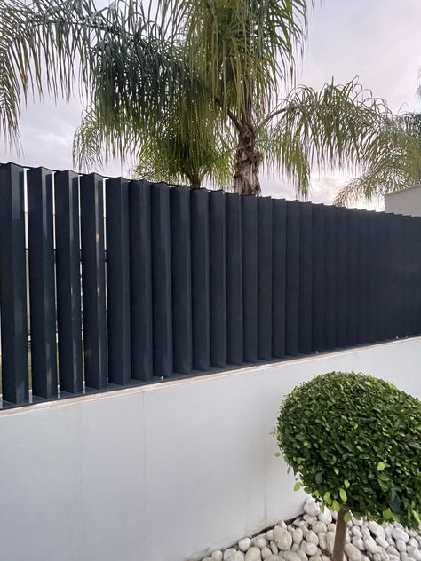 Modern House Fence Design, Contemporary Fence Design, Commercial Fence, Palisade Fence, Aluminium Fence, Compound Wall Design, House Fence, House Main Gates Design, Modern Gate