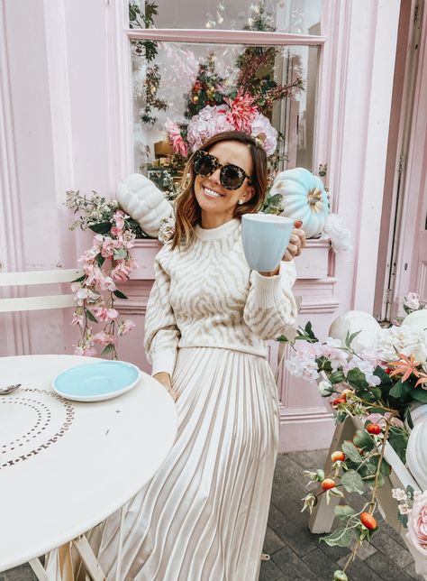 My Go-To Coffee Drink + Favorite Coffee Accessories | Alyson Haley Word For The Year, Knitted Outfit, Fall Tunics, Alyson Haley, Gal Meets Glam Collection, Instagram Dog, Living In London, White Eyelet Dress, Clothing Staples