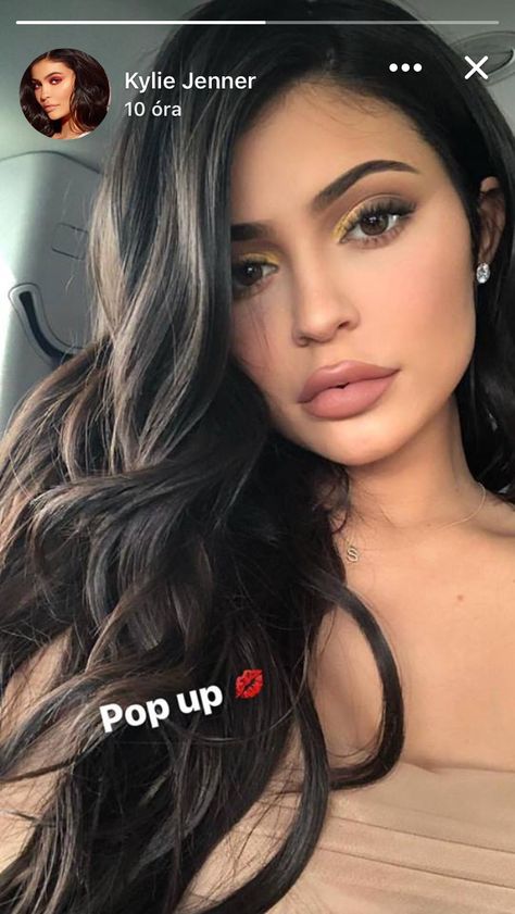 //pinterest @esib123 // Kylie Jenner Collection, Kylie Jenner Makeup Look, Look Kylie Jenner, Looks Kylie Jenner, Kylie Makeup, Estilo Kylie Jenner, Jenner Makeup, Kylie Jenner Look, Kylie J