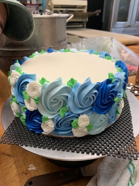 Blue And Yellow Cake Ideas, Yellow Blue Cake Birthday, Blue Flower Cake Ideas, White And Blue Ombre Cake, Blue Rosette Cake Ombre, Sheet Cake Designs, Giant Cookie, Spring Cake, Blue Cakes