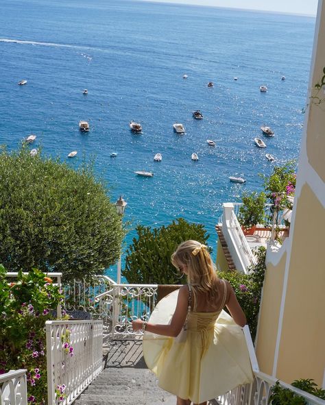 🍋🌸✨ #explorepage #positano #italy #instagram #vacation Positano Italy Photography, Amalfi Honeymoon, Positano Italy Amalfi Coast, Summer Honeymoon, Italy Amalfi Coast, Positano Beach, Italy Instagram, Italy Girl, Coast Photography