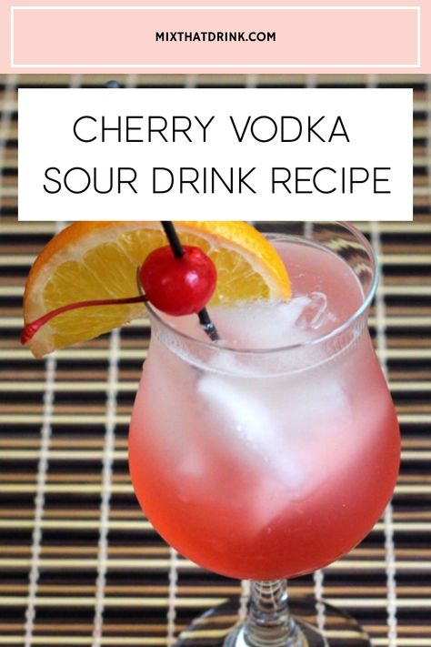 Cherry Vodka Drinks, Drinks With Grenadine, Kettle One Vodka, Vodka Sour Recipe, Cherry Vodka Sour, Cherry Bounce, Vodka Sour, Bbq Drinks, Sour Drink