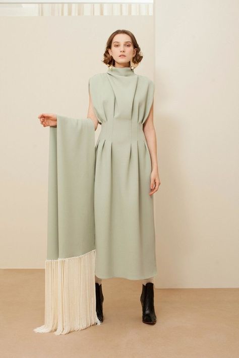 Sandra Mansour, Lip Scrubs, Casual Chique, 가을 패션, Fashion Show Collection, Looks Style, Mode Inspiration, Looks Vintage, Modest Dresses