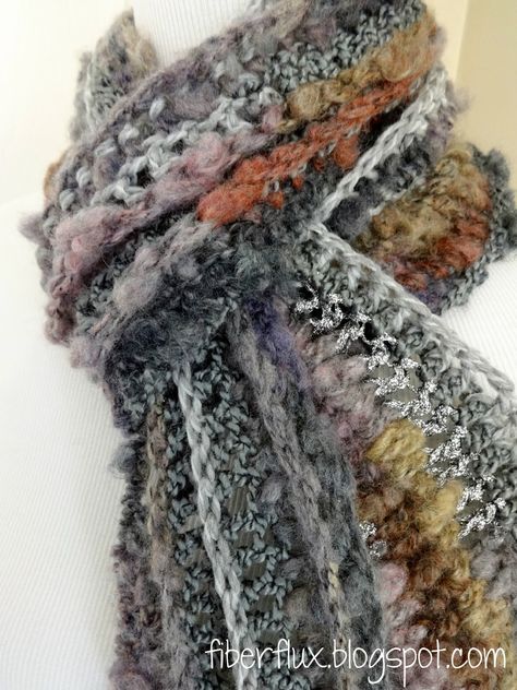 Fiber Flux: Free Crochet Pattern...Pixie Dust Scarf! Crochet Stitches Scarf, Crochet Scarf Easy, Crochet Neck Warmer, Crochet Scarf Pattern, Crochet Scarf Pattern Free, Front Post Double Crochet, Cute Scarfs, Needle Felting Kits, Hand Knit Scarf