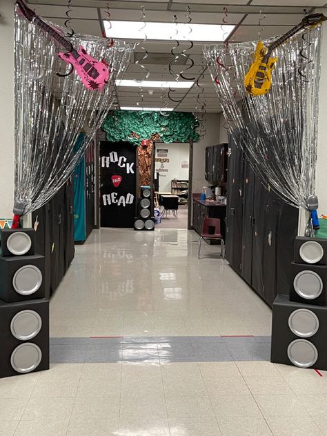 Rock Your School Day, Rock And Roll Classroom, Preschool Graduation Theme, Rock And Roll Dance, Rock Your School, Glow Day, Pto Ideas, Age Photos, Preschool Graduation