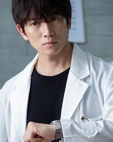 Lina♡Jisung on Instagram: “I'm watching this again, Doctor John! I really like it♡ #jisungactor #チソン #池晟 #doctorjohn #医師ヨハン #k_drama #韓国ドラマ #chayohan #tuesday…” Doctor John Kdrama, Jisung Actor, Ji Song, Ji Sung Actor, Doctor John, Lee Bo Young, The Devil Judge, Devil Judge, Save The Last Dance