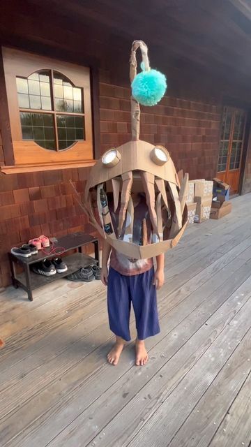 Anglerfish Costume Diy, Diy Cardboard Halloween Costumes, Halloween Costumes Cardboard, Anglerfish Costume, Cardboard Halloween Costumes, Angler Fish Costume, Cardboard Box Costume, Cardboard Costumes, Cardboard Masks