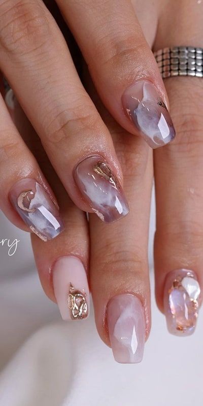 Rose Quartz Marble Nails Elegant Marble Nails, Marbled French Tip Nails, Peach Marble Nails, Short Marble Nail Designs, Marble Nail Designs Summer, Marbled Nail Designs, Natural Marble Nails, Clear Marble Nails, Marble Glitter Nails