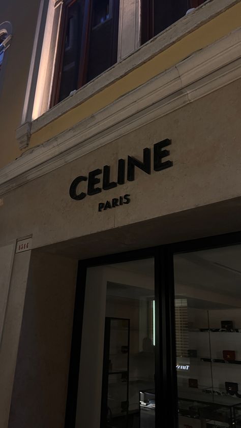 #celine #fashion Valentino Aesthetic Wallpaper, Celine Core, Lisa Core, Celine Aesthetic, Choose Me Quotes, Celine Brand, Celine Logo, Jennie Coachella, Elegant Summer Outfits