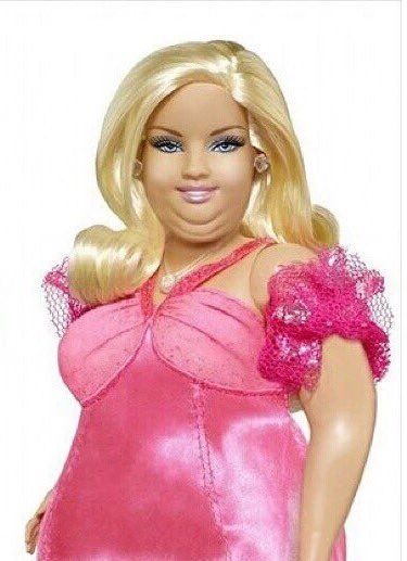 Barbie's little known twin sister Carbie... Barbie Dog, Barbie Funny, Barbies Pics, Bad Barbie, Barbie Sisters, Barbie Images, Ugly Dolls, Black Doll, Barbie Movies