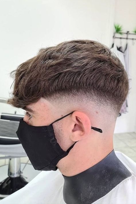 Long Crop Haircut Men, Midfade Haircut For Men, Gavi Haircut, Midfade Hairstyle, Fade Haircut Styles, Stylish Mens Haircuts, Mullet Fade, Short Hair For Boys, Male Haircuts Curly