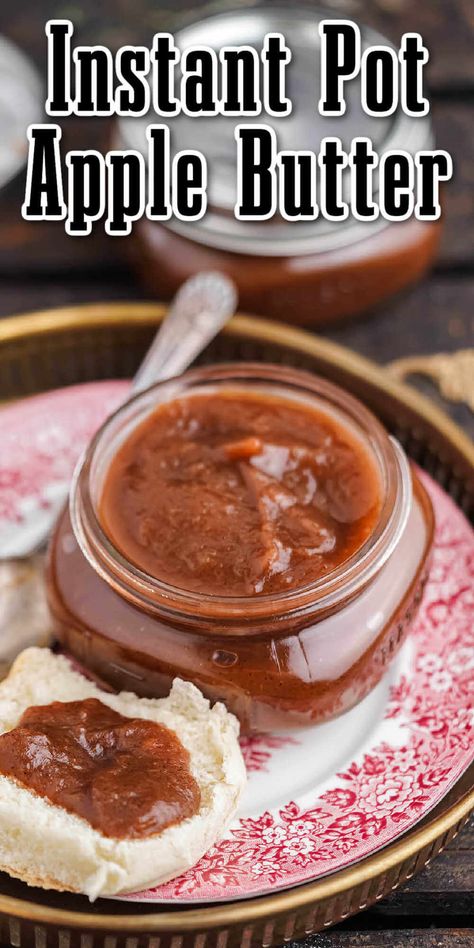 Enjoy your fall apples all year long with this amazing Instant Pot Apple Butter Recipe! It's super simple to make in your pressure cooker and the flavor is outstanding. It makes an amazing treat, great on rolls or toast, it's terrific on pancakes and so much more. It makes terrific hostess and holiday gifts as well. Apple Butter Uses, Instant Pot Apple Butter, Bread Biscuits, Apple Butter Recipe, Homemade Apple Butter, Fall Recipe, Healthy Apple, Homemade Butter, Instant Pot Dinner Recipes