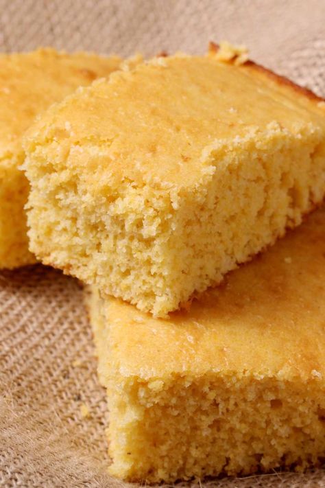 Vegan Jiffy Cornbread Recipe, No Egg Cornbread Recipe, Eggless Cornbread Recipes, Cornbread Recipe No Eggs, Cornbread No Eggs, Cornbread Recipe Without Eggs, Cornbread Without Eggs, Eggless Cornbread, Cornbread Vegan