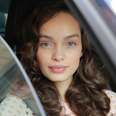 Luma Grothe, Amazing Grace, New Face, Makeup Tips, Instagram Profile, Facial, Portfolio, Models, Makeup