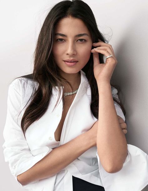 Jessica Gomes, Western Glam, Star Actress, Australia Fashion, Img Models, Cute Bikinis, Vogue Italia, Fashion Editor, Green Hair