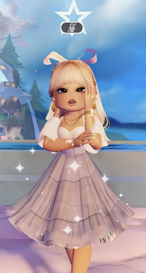 Royale High Clawdeen, Heavenly Royale High Outfit, Good Royal High Outfits, Aesthetic Rh Outfits, Royale High Pageant Themes, Royal High Fall Outfit Ideas, Scarecrow Royale High, Barbie Royale High Outfits, Royal High Ball Outfits