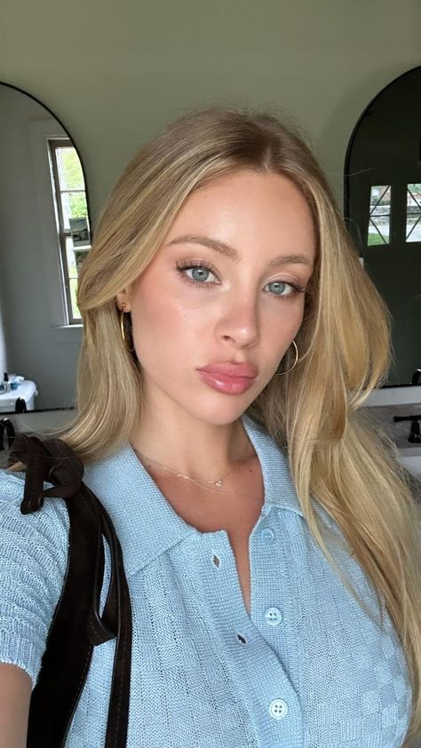 Daisy Keech - IG Story April 18, 2024 Daisy Keech Makeup, Daisy Keech Hair, Daisy Keech Instagram, Daisy Keech, Brown Sequin Dresses, Nose Job, Silver Jewelry Fashion, Classic Beauty, Real Women