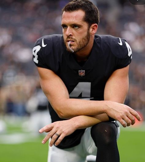 Derek Carr, Football Highlight, Oakland Raiders, Nfl, Basketball, Football, Quick Saves, American Football