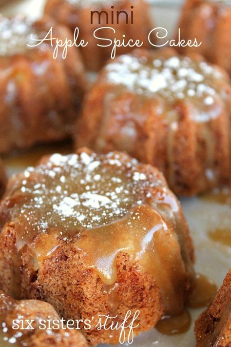 Mini Apple Spice Cakes Apple Spice Cake Recipe, Mini Bunt Cake, Spice Cakes, Mini Bundt Cakes Recipes, Dessert Halloween, Apple Spice Cake, Spice Cake Recipes, Mini Bundt, Six Sisters Stuff