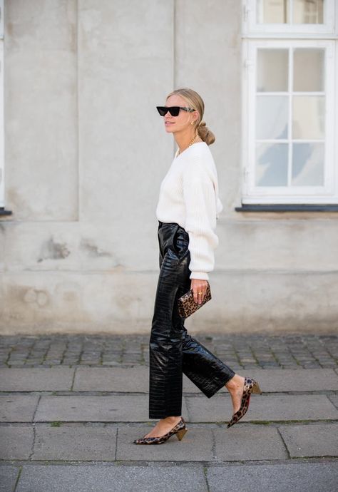 Lederhosen Outfit, Trousers Outfit, Leather Pants Outfit, Outfit Plan, Leopard Heels, Black Leather Pants, Copenhagen Style, Copenhagen Fashion Week, Croc Leather