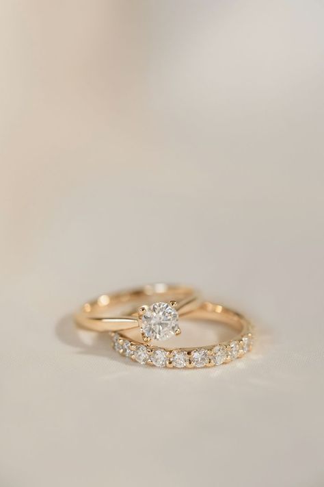 THE eternity ring | Förlovning, Smycken, Accessoarer Simple Wedding Ring Sets Gold, Gold Wedding Ring And Engagement Ring, Simple Ring With Wedding Band, Gold Silver Wedding Ring, Simple Wedding Rings Gold Band, Women’s Gold Wedding Ring, Gold Engagement Band For Women, Simple Gold Ring Engagement, Simple Gold Rings Wedding