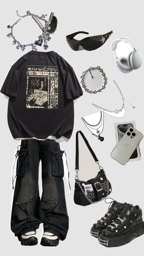 y2k baggy outfit black Baggy Y2k Shirt, Y2k Outfits Female, Grunge Y2k Outfits Baggy, Outfit Ideas Baggy Clothes, Baggy Grunge Outfit, Baggy Tshirt Outfit, Baggy Clothes Aesthetic, Baggy Clothes Outfit, Goth Grunge Outfits