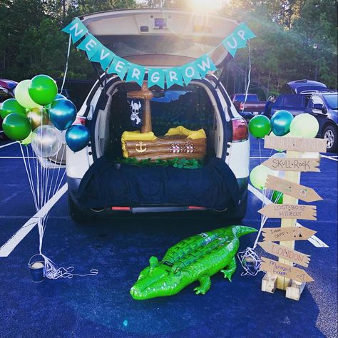 Neverland Trunk Or Treat, Never Land Trunk Or Treat, Peter Pan Themed Trunk Or Treat, Tinkerbell Trunk Or Treat Ideas, Peter Pan Truck Or Treat, Trunk Or Treat Peterpan, Tinker Bell Trunk Or Treat, Disney Theme Trunk Or Treat Ideas, Peter Pan Halloween Decorations