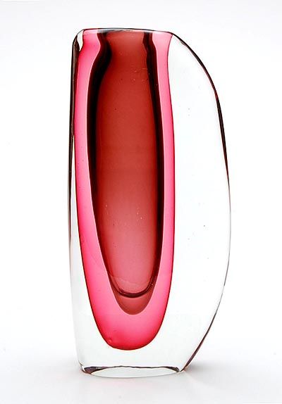 Glass vase Momento red-brown core with clear glass overlay followed by a layer of ruby-red glass covered with an asymmetrical clear glass overlay design Antonio da Ros 1959 executed by Cenedese / Italy sold after aftersale Tobias Rehberger, Red Interior Design, Glass Overlay, Gray Aesthetic, Coloured Glass, Red Interiors, Decorative Art, Red Glass, Red And Grey