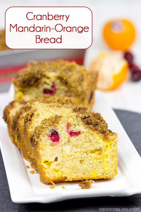 Loaded with cranberries and mandarin oranges and topped with a graham cracker crumble, this Cranberry Mandarin Orange Bread is perfect for holiday baking! Graham Cracker Crumble, Dessert Ad, Orange Bread Recipe, Orange And Cranberry, Coconut Banana Bread, Orange Bread, Bread Sweet, Peanut Butter Bread, Leftover Cranberry Sauce