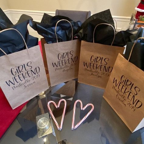 Weekend Gift Bag Ideas, Girls Getaway Weekend Gifts, Girls Trip Goodie Bags, Girls Weekend Gifts Bags, Girls Trip Gifts Bags, Gift Bag Ideas, Mt Olympus, Girls Beach Trip, Girls Weekend Gifts