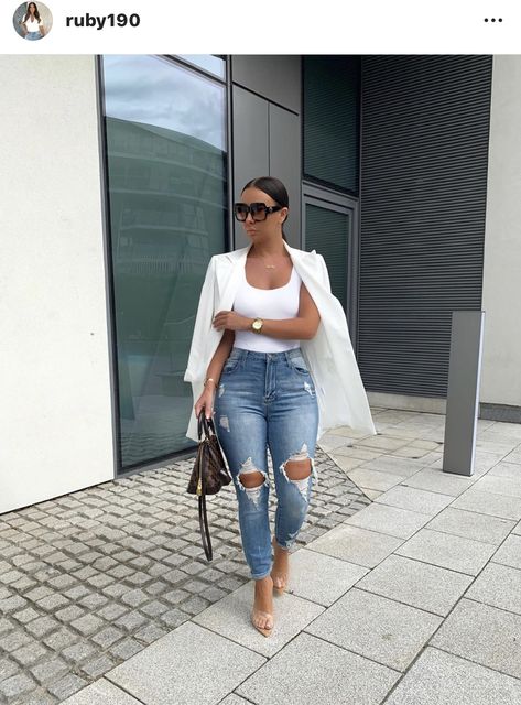 Shirt And Jeans Women, Smart Casual Work Outfit Women, Lunch Date Outfit, Fabulous 50, Sassy Outfit, Date Outfit Casual, Business Outfits Women, Lunch Date, Date Outfit