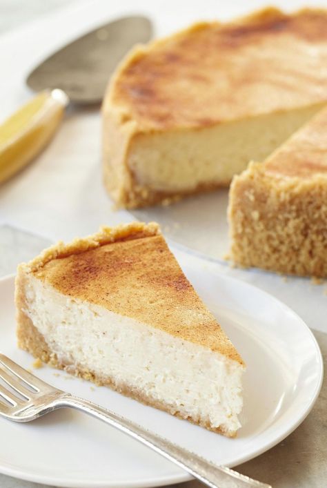 Mash-up dessert alert! Combine a classic, creamy cheesecake recipe with the warm spices and sugary goodness of a snickerdoodle recipe in this delicious treat. This cheesecake recipe is the perfect birthday cake for snickerdoodle lovers! #snickerdoodle #cheesecake #cheesecakerecipes #snickerdoodlecheesecake #bhg Cheesecake With Sour Cream, Creamy Cheesecake Recipe, Snickerdoodle Cheesecake, Sour Cream Cheesecake, Savory Cakes, Coconut Dessert, Cheesecake Recipes Classic, Snickerdoodle Recipe, Gardens Ideas