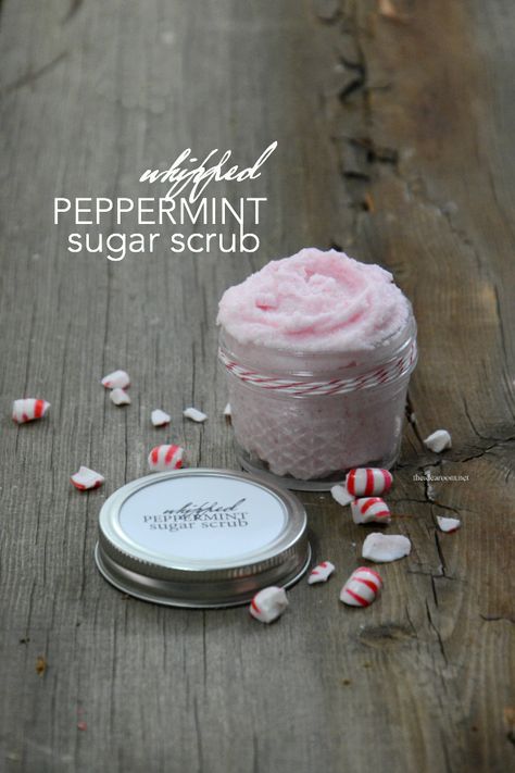 Peppermint Sugar Scrub, Diy Body Scrub Recipes, Peppermint Sugar Scrubs, Body Scrub Recipe, Peppermint Sugar, Homemade Scrub, Sugar Scrub Recipe, Diy Body Scrub, Sugar Scrub Diy