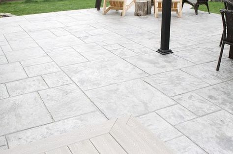 Stamped Concrete Patio Color Ideas, Light Stamped Concrete Patio, White Stamped Concrete Patio, Patio Pattern Ideas, Light Grey Stamped Concrete Patio, Stamped Concrete Patio Ideas Pool Decks, Stamped Concrete Pool Deck Ideas, Stamped Concrete Patio Colors, Pattern Concrete Patio