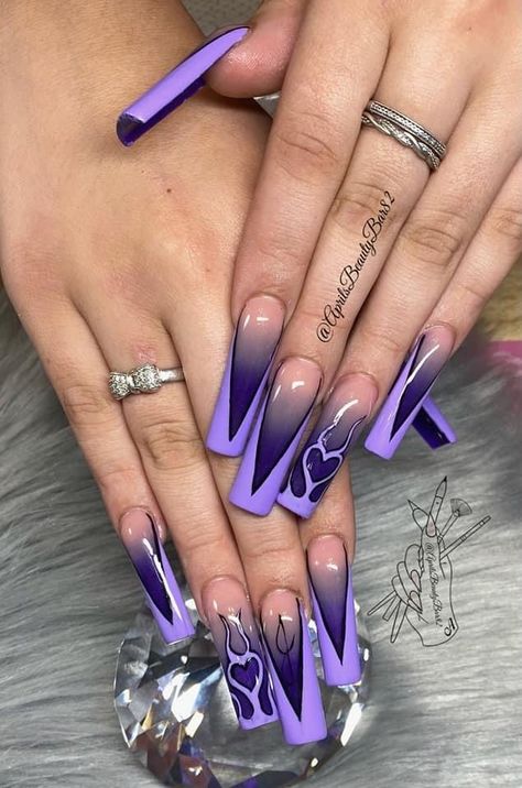 Pastel Purple And Black Nails, Purple Flames Nails, Purple Edgy Nails, Lavender Almond Nails Designs, Blue Purple Nails Ideas, Black And Purple Acrylic Nails, Purple And Black Nails Acrylic, Black And Lavender Nails, Lavender And Black Nails