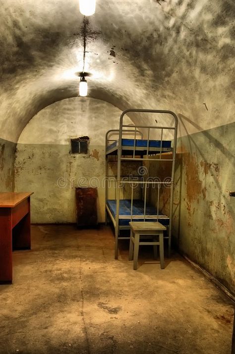 Secret Bunker, Military Bunkers, Fallout Shelter, Underground Bunker, Chernobyl, Abandoned Places, Fallout, The Middle, Cool Photos