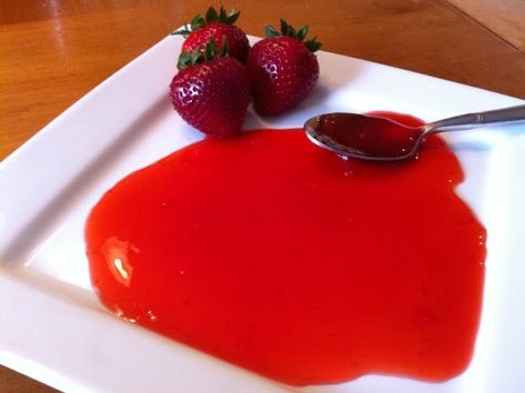 Strawberry Glaze For Cheesecake, Homemade Strawberry Glaze, Strawberry Glaze Recipe, Strawberry Glaze, Dessert Sauces, Glaze Recipe, Dessert Dishes, Sweet Sauce, Strawberry Recipes