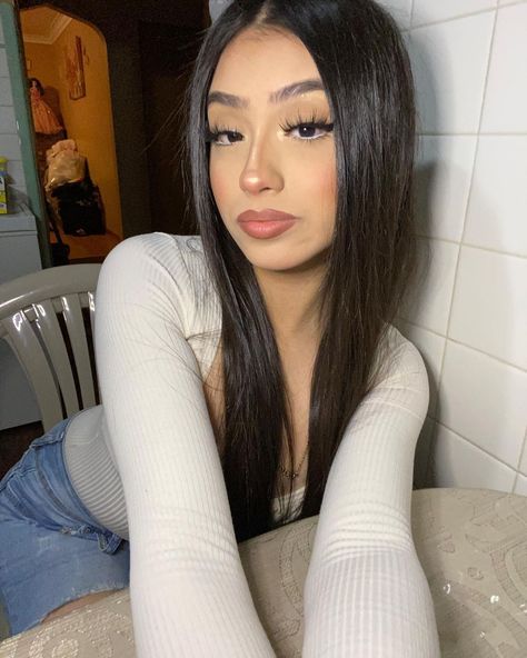 Cute Latina Hairstyles, Latina Makeup Looks, Latina Hair, Latina Makeup, Cute Makeup Looks, Makeup Looks Tutorial, Pretty Selfies, Pretty Makeup, Cute Makeup