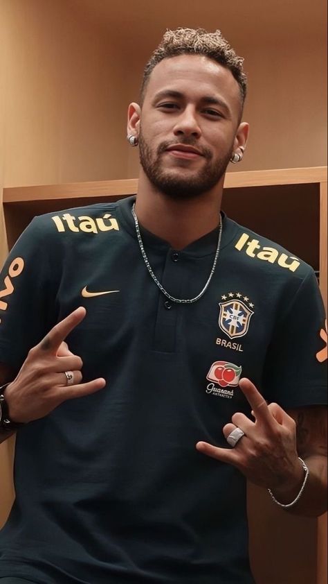 Neymar Portrait, Neymar Jr Portrait, Neymar With Glasses, Neymar Jr Brazil 2022, Neymar Pic, Sparkly Iphone Wallpaper, Neymar Jr Meme Face, Neymar Jr Wallpapers, Messi Vs