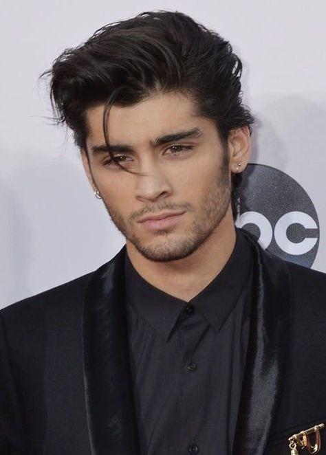 Zain One Direction, Zayn Malik Icons, Malik One Direction, Zany Malik, Zayn Malik Hairstyle, Zayn Malik Photos, Zayn Malik Pics, Hair Icon, Attractive Guys