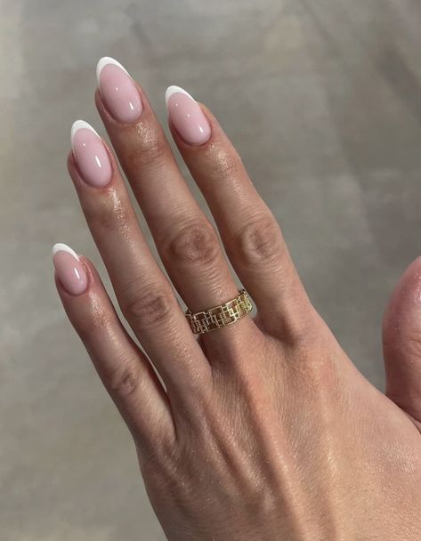 Oval Acrylic Nails, Simple Gel Nails, Casual Nails, Almond Acrylic Nails, Oval Nails, Neutral Nails, Fire Nails, Classy Nails, French Tip Nails