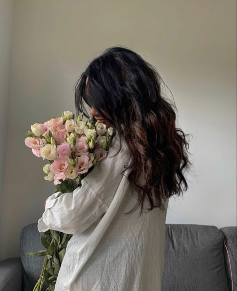 Holding Flowers, Bouquet Of Flowers, Flowers, Hair